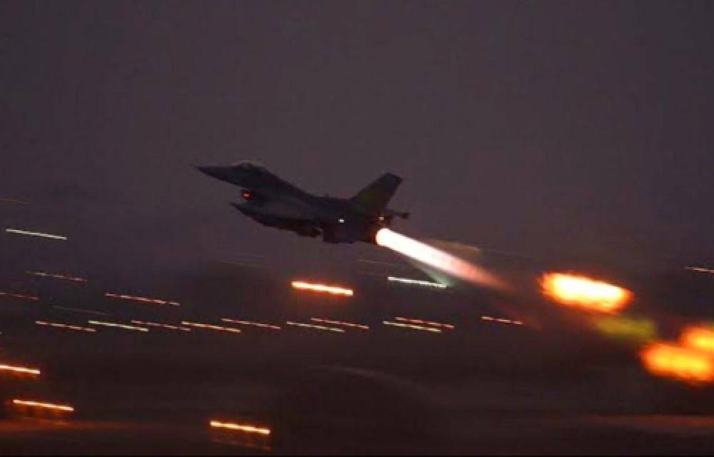 کشته شدن دست‌کم ۳۹ تن در حملات هوایی آمریکا در سوریه و عراق