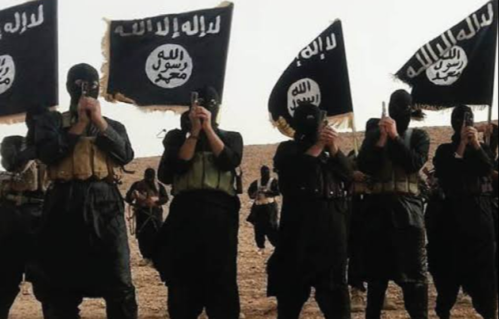 شوێنه‌کانی داعش لە کەرکووک بە هێرشی ئاسمانی وێران کران، هەشت   له پاشماوه‌کانی داعش کوژران