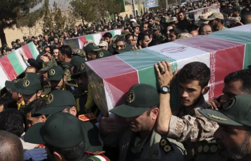 1400  پاسدار و بەسیج لە ئێران کوژران  