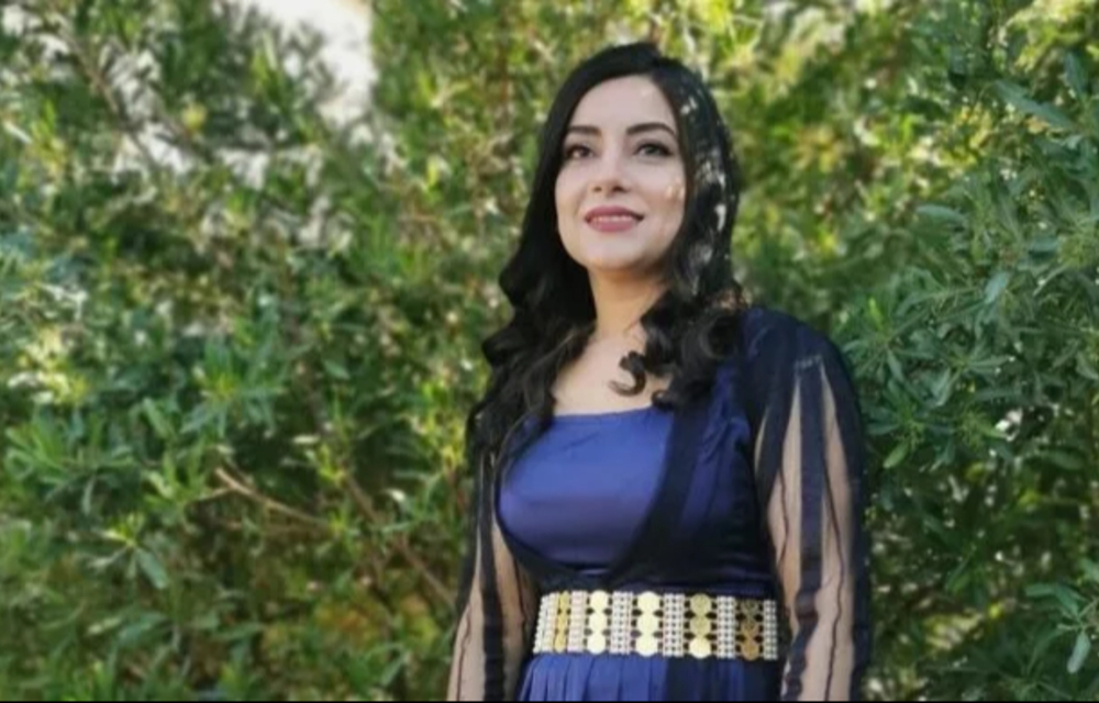 گۆرانیبێژی کورد لە تورکیا بە چاودێری دادوەری ئازاد کرا,