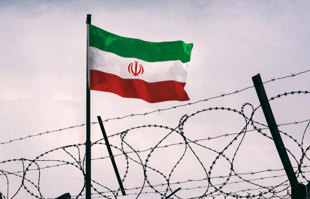 ئێران داوای چۆڵکردنی 11 بنکە لە پژاک دەکات