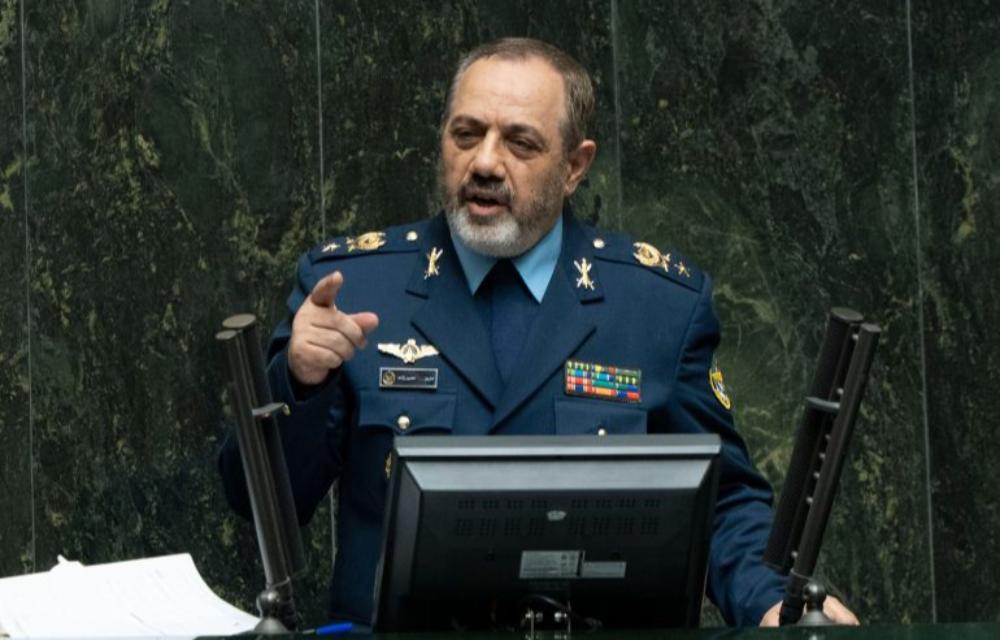 وەزیری بەرگریی ئێران مووشەکەکانمان نە بە شەڕ و نە بە دانوستان لەناونەچوون 