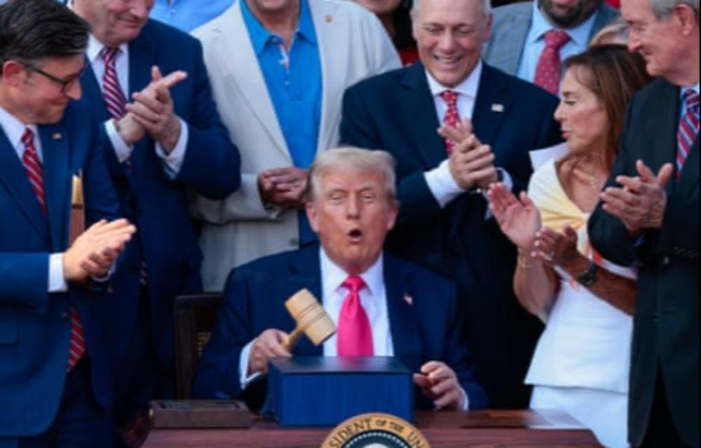 ترەمپ: بیرۆکەیەکی زۆر باشم هەیە کە کێ لە قۆناغی داهاتوودا سەرکردایەتی ئێران دەکات.